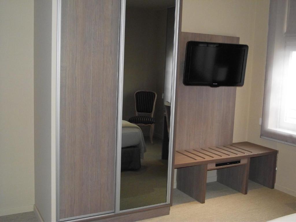Hostellerie Au Cygne Wissembourg Rom bilde